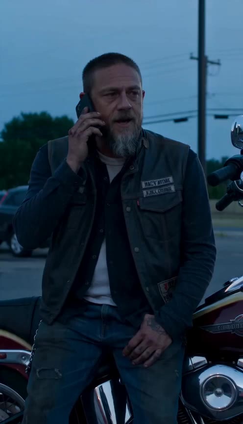 A Struggling Waiter Paid For A Biker's Breakfast Only To Recognize The Ring Left Behind