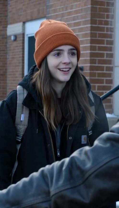 A Terrified Student Steps Onto a Biker's Motorcycle and Uncovers Her Mother's Secret