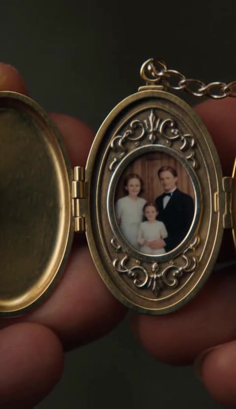 The Locket That Changed Everything: Billionaire Finds His Long-Lost Daughter