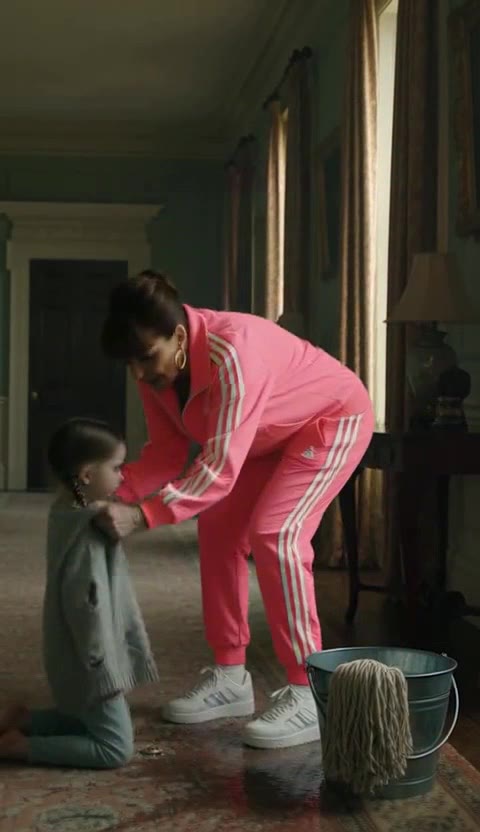 The Locket That Screamed Motherhood: A Billionaire's Unannounced Visit Changed a Foster Child's Life Forever