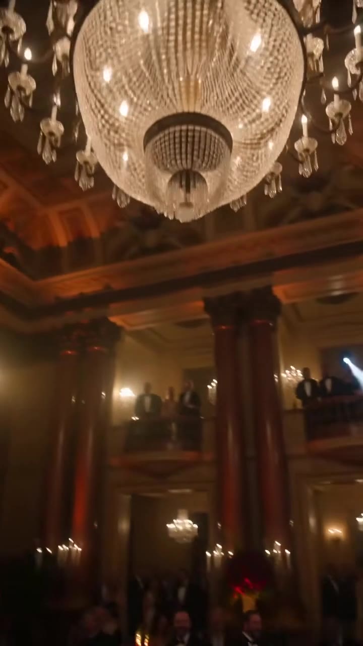El heroico rescate de mi hijo en la caótica boda de mi exesposo